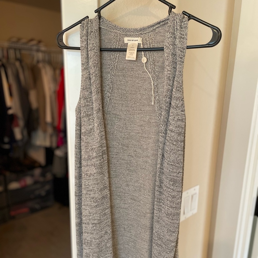 Sweater vest size small